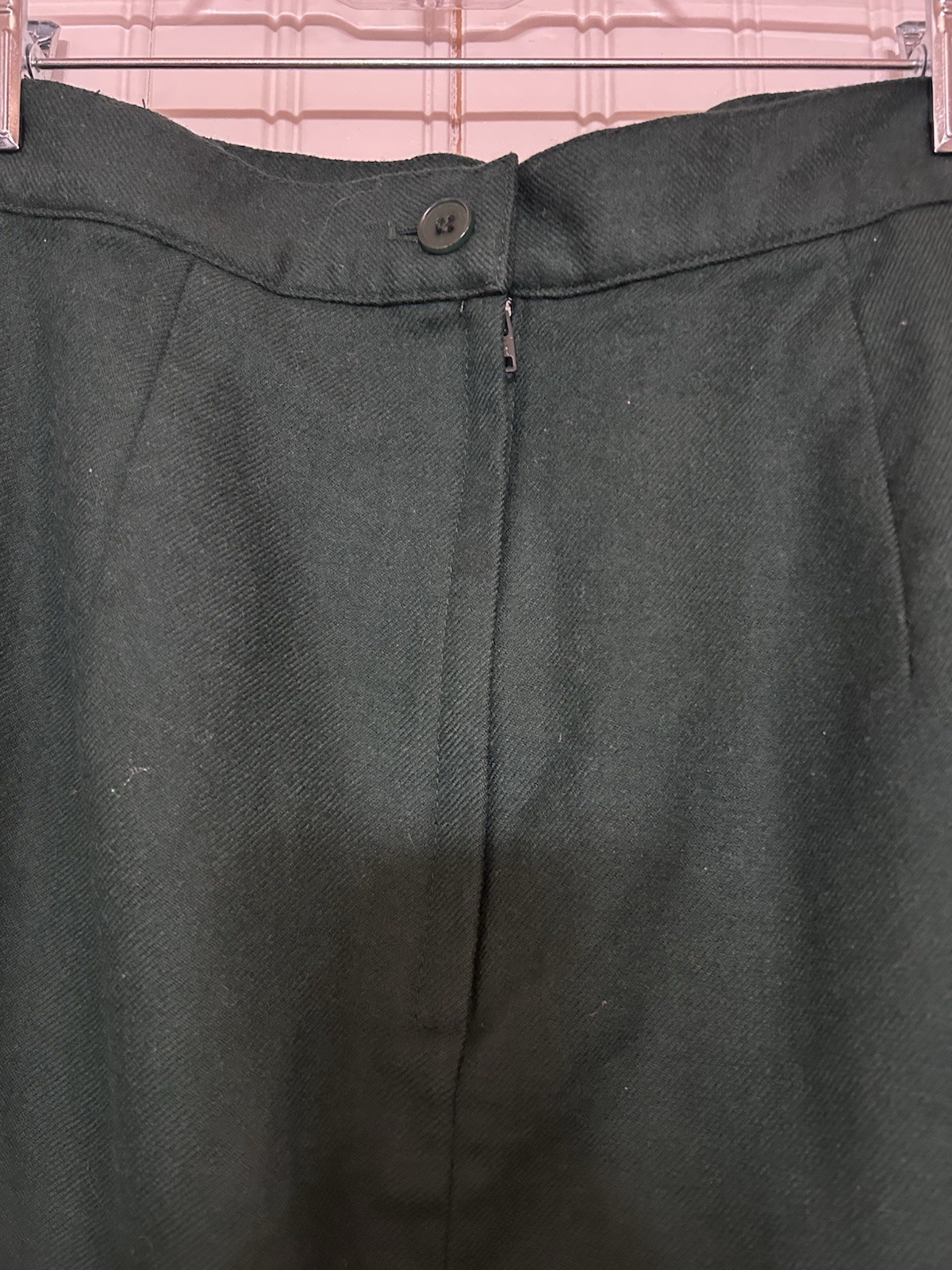 Vintage Green Wool Midi Skirt with Back Zip and Button Size 10 And Pleats