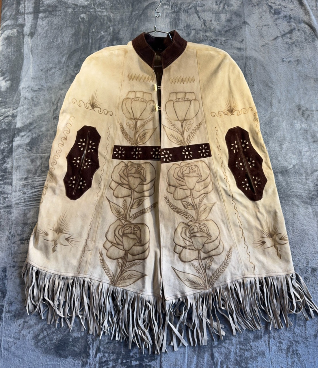 Vntg Flowerchild 60’s Fringe Suede Leather Cape Poncho Boho Hippie Floral Mexico