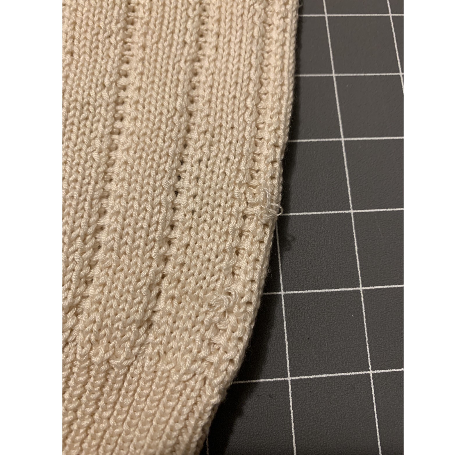 Vintage Archive 80’s Burberry 100% Silk Undyed Knit Sweater Vest – M