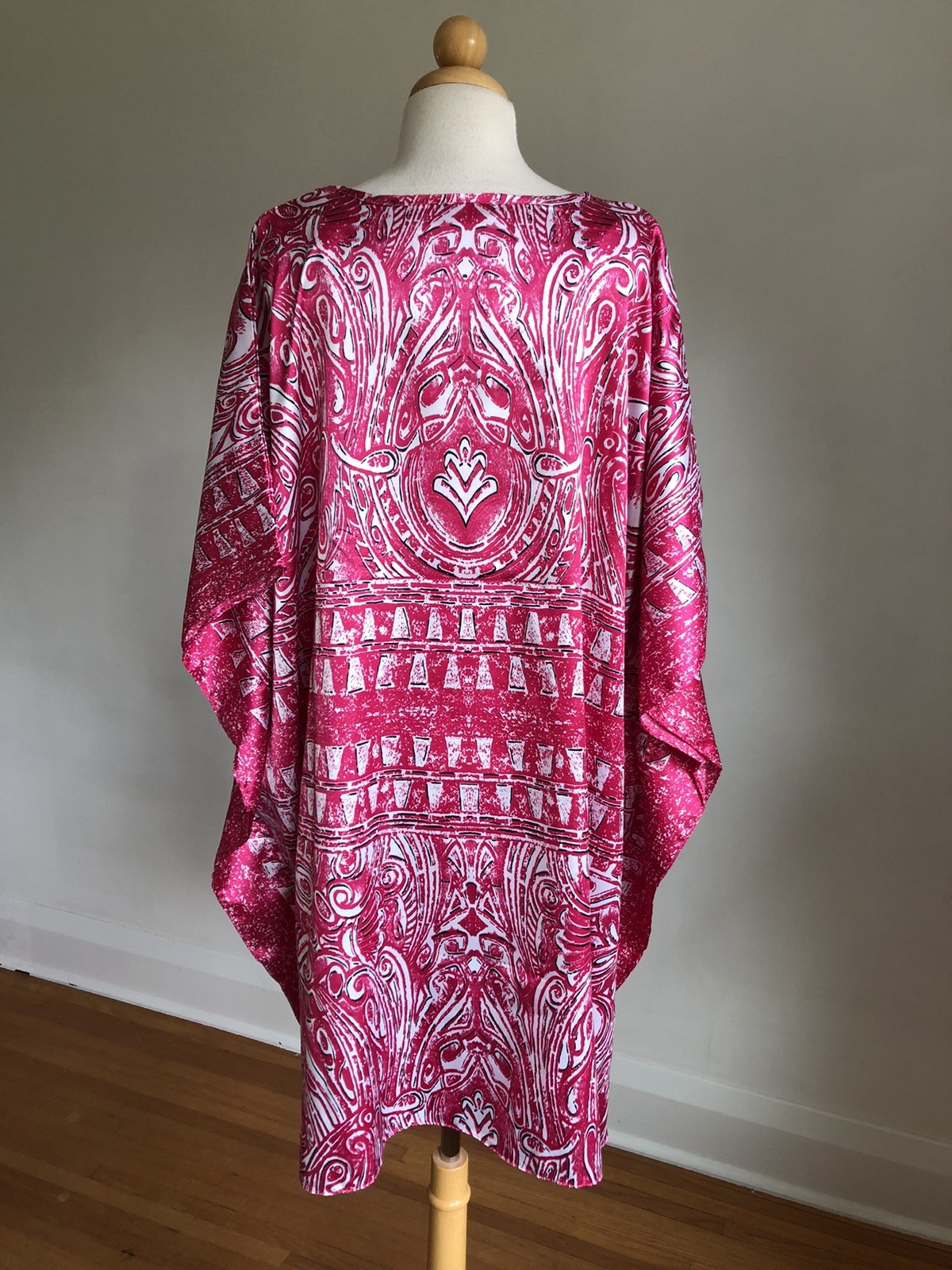 STUNNING VTG COLLECTIONS ETC Pink Satin Caftan Dress Loungewear MuuMuu SZ O/S