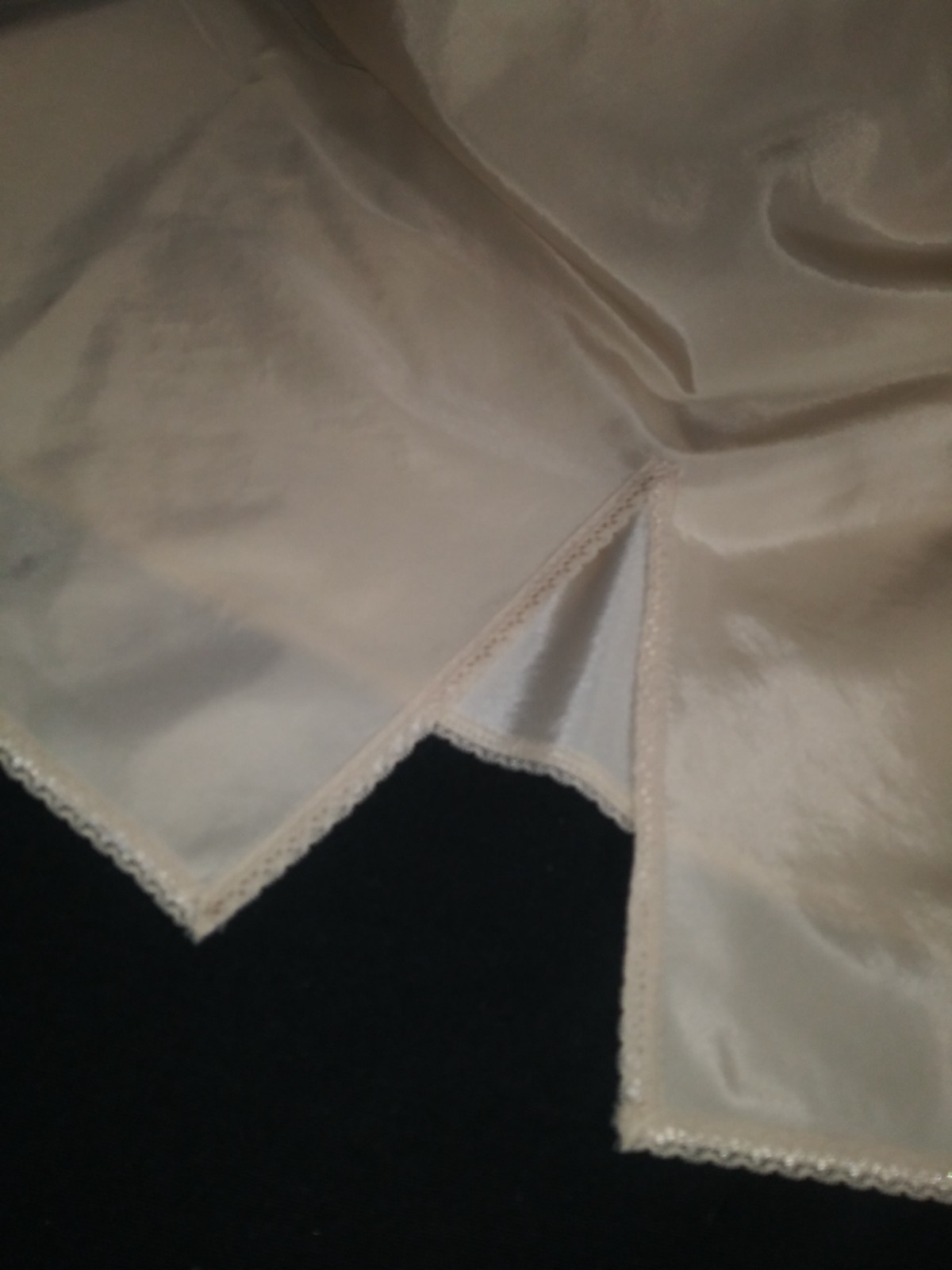 vTG Satin oily Sleek Luxury Half Dress Long Slip Shiny Dress Slip Lingerie L 44″