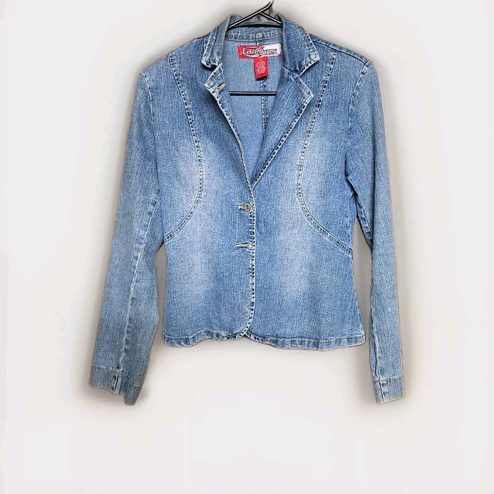 Lazer Jean Jacke 3 Button Front Size S- 24 in chest, Distressed Crop Top Blazer
