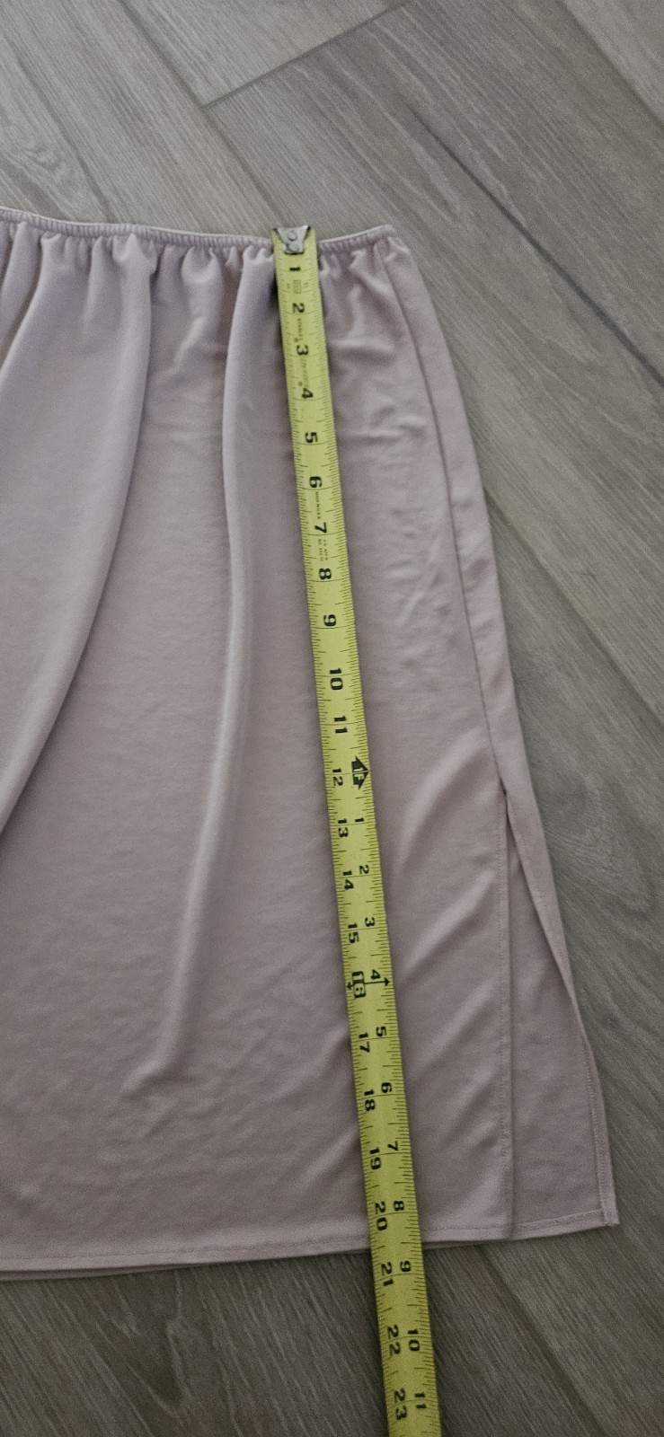 Vintage Vassarette Beige Liquid Knit Stretch Polyester A-line Half Slip L 22″