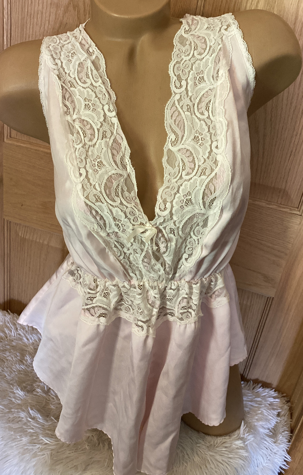 Vtg Teddy PINK Lace flutter Tap Bodysuit Playsuit CHANTILLY Lace One Piece #L9