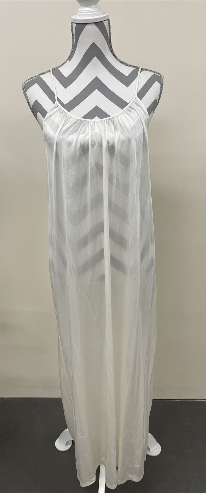 Vintage Spotlight Shimmering Ultra Sheer Chiffon Peignoir Robe Small Nylon Lace