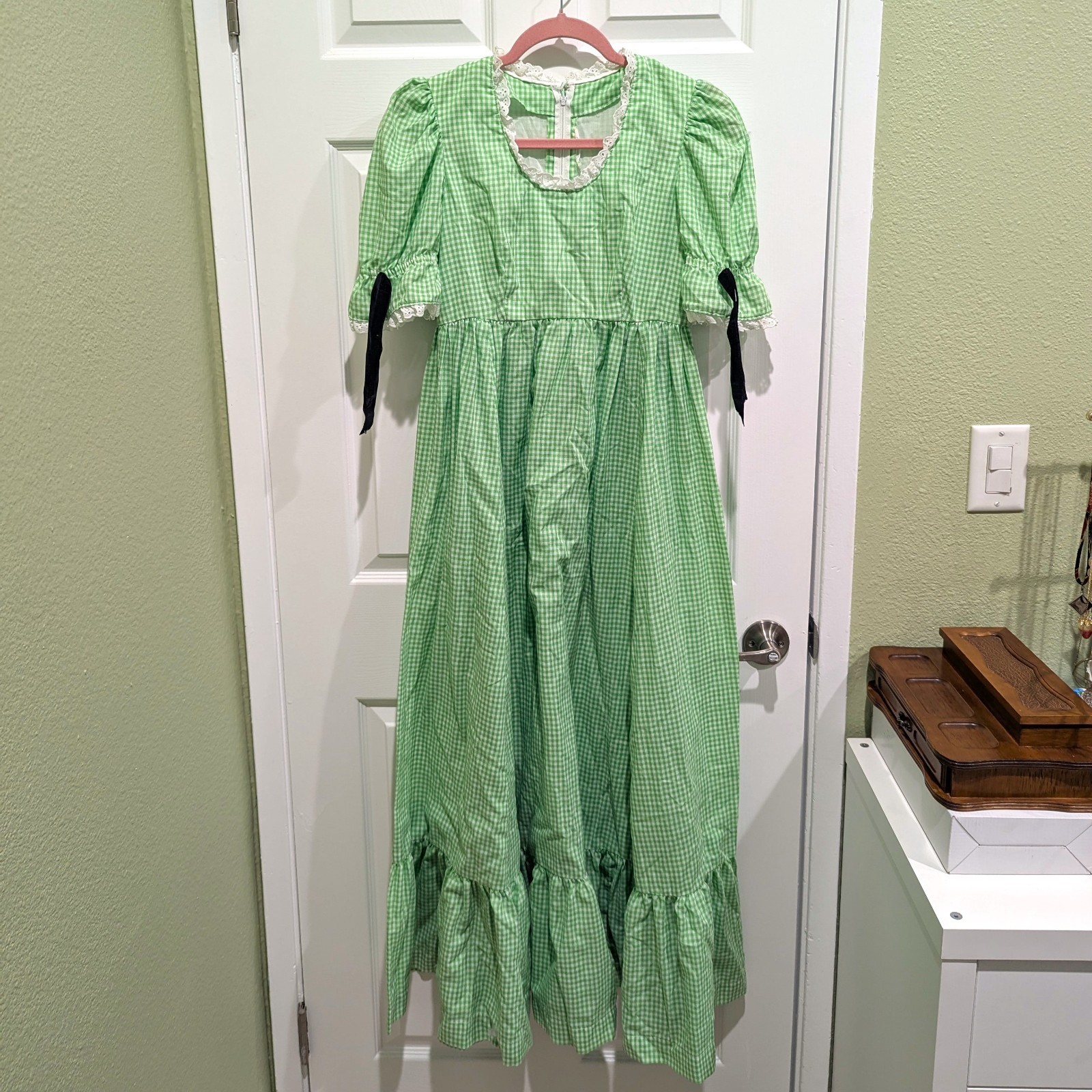 Vintage 70s Green Gingham Puff Sleeve Prairie Dress