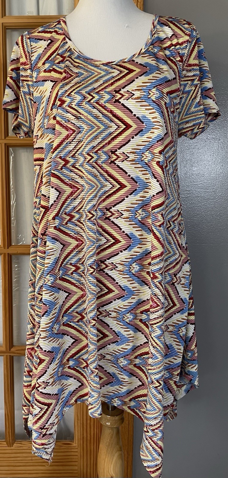 Vtg 1970s Pleated Chevron Dress Woman’s 1X Handkerchief Hem Fairy Beach READ