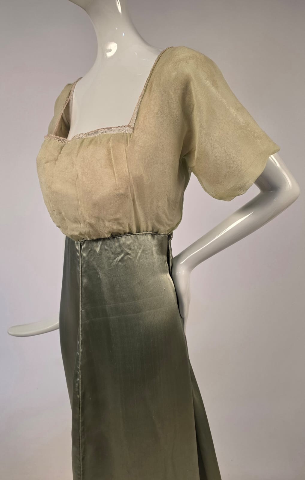 EDWARDIAN 1913 LIBERTY OF LONDON SILK SATIN + CHIFFON GOWN DRESS W TRAIN 