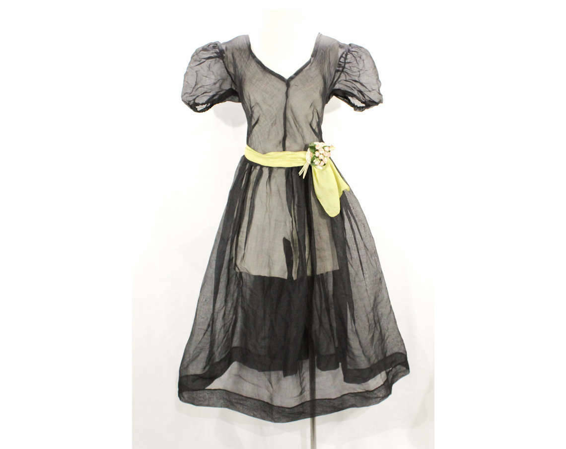 XXS 1940s Garden Party Frock with Rosebuds Corsage – Size 2 Charming 30s 40s Par