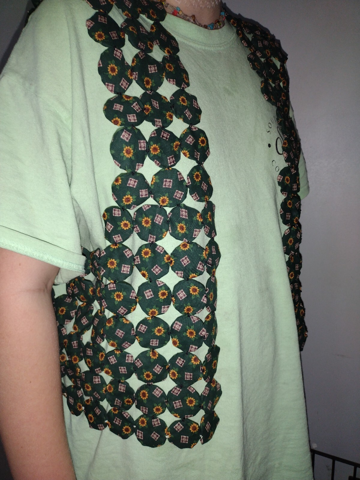 Women’s Handcrafted Yo-Yo Quilt Green sunflower Fabric Vest One Size Large