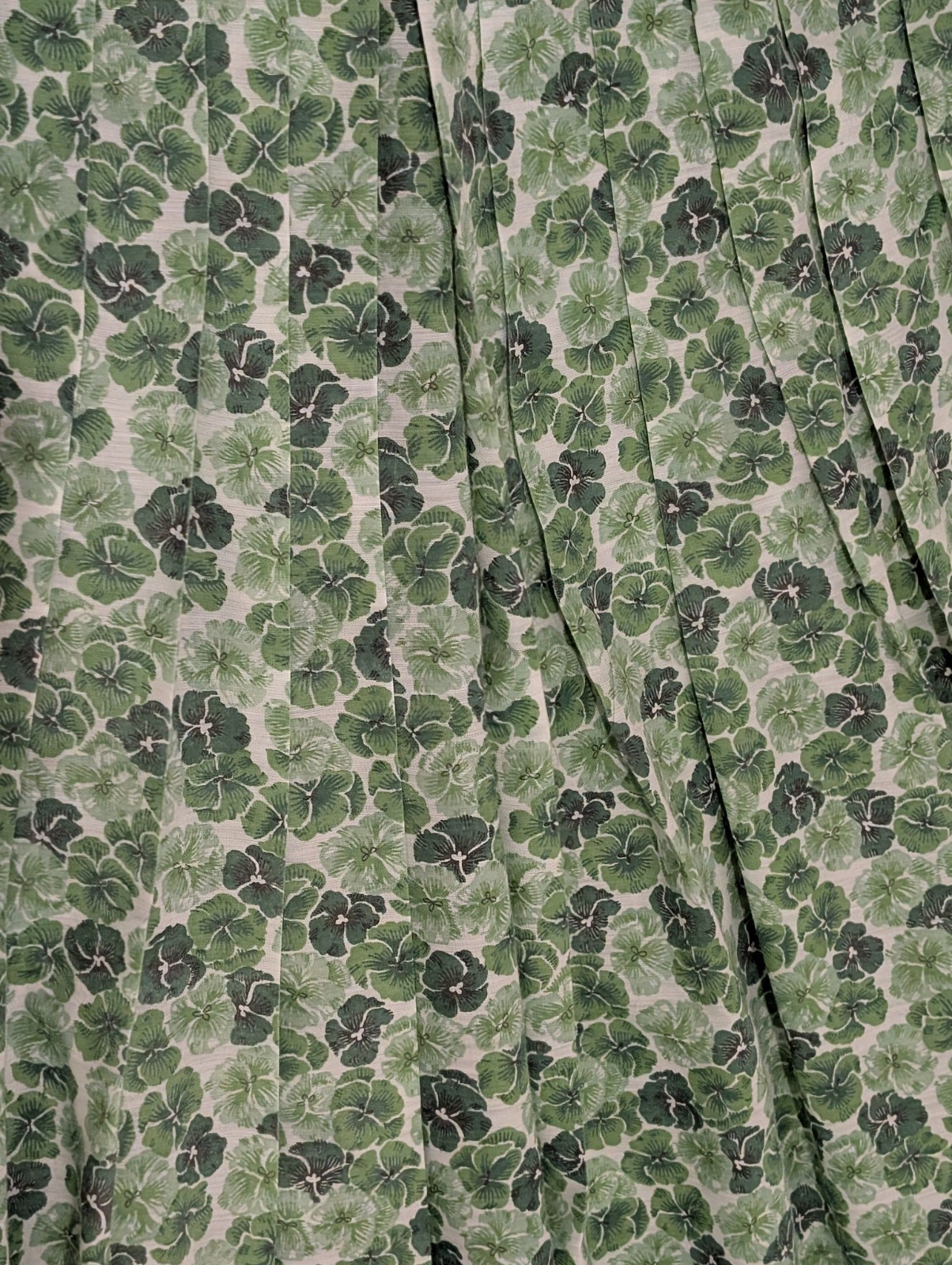 Green 1950s to Early 60s Floral Day Dress with Matching Belt & Lovely Details