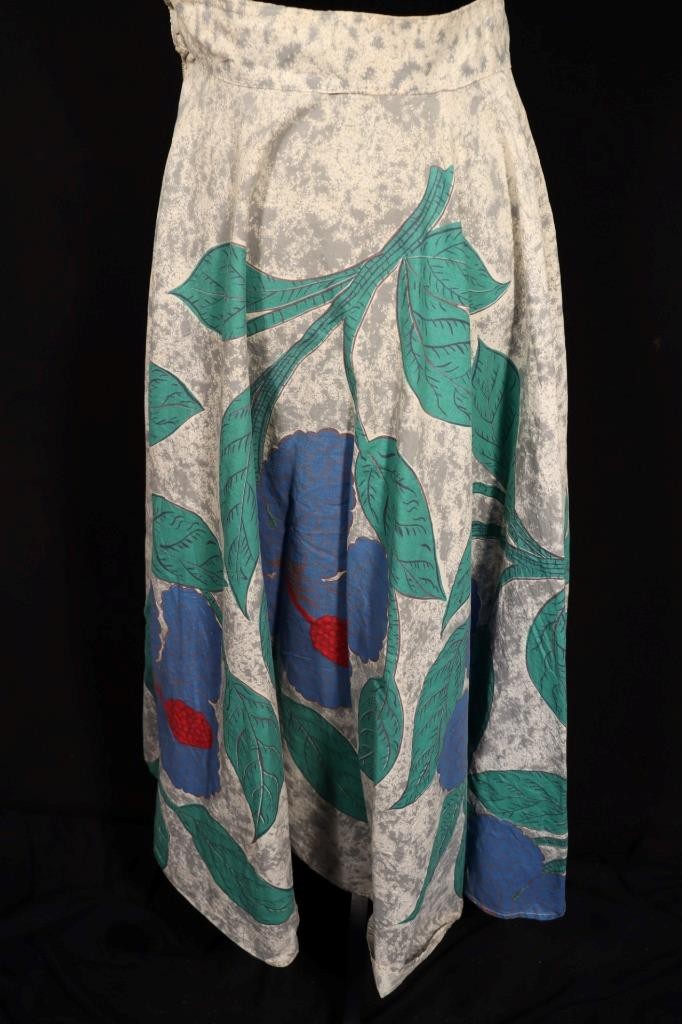 Vintage 1950’s Mexican Large Floral Cotton Circle Skirt Size 26″ Waist