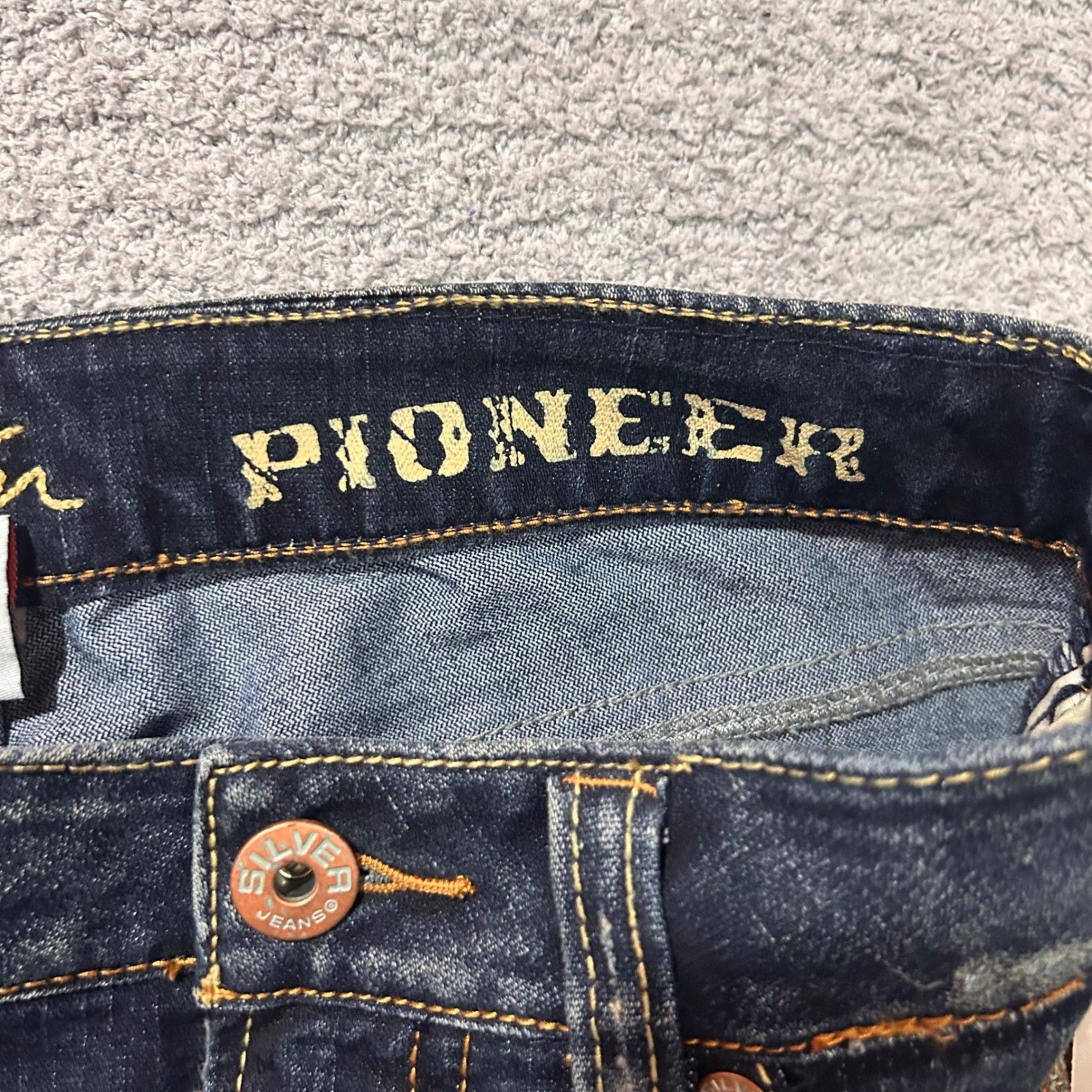Silver Jeans Pioneer Ultra Low Rise 29×33 Indigo Deadstock Y2K VTG Boot McBling