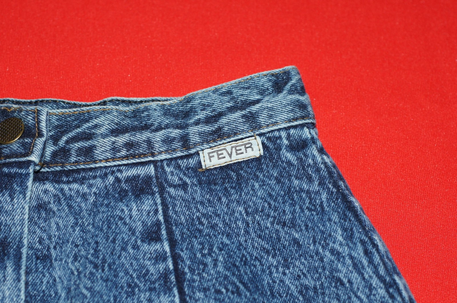 Vintage 1980’s Women’s Fever Blue Denim Skirt Size 5