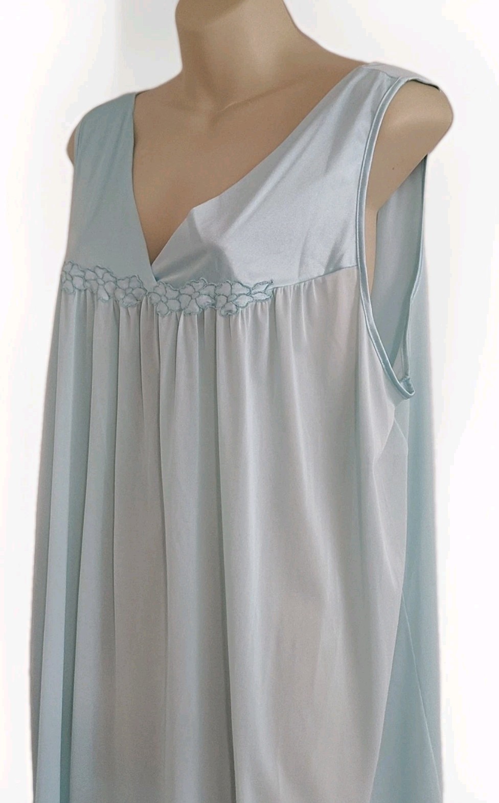 Vintage Vanity Fair Nylon Peignor Set Size XL Icy Aqua Robe Nightgown