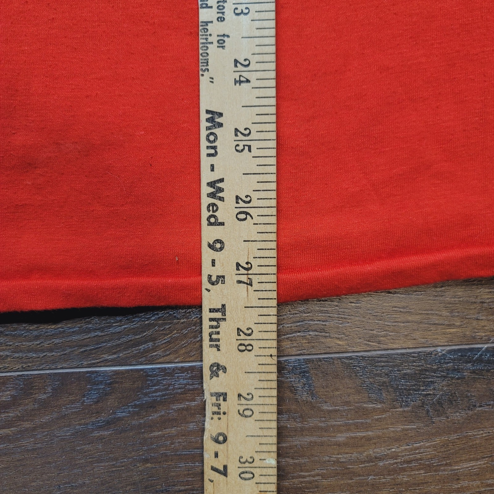 Vintage 70s 80s Womanbooks NYC Book Store Library Feminist LGBT Red T-Shirt L