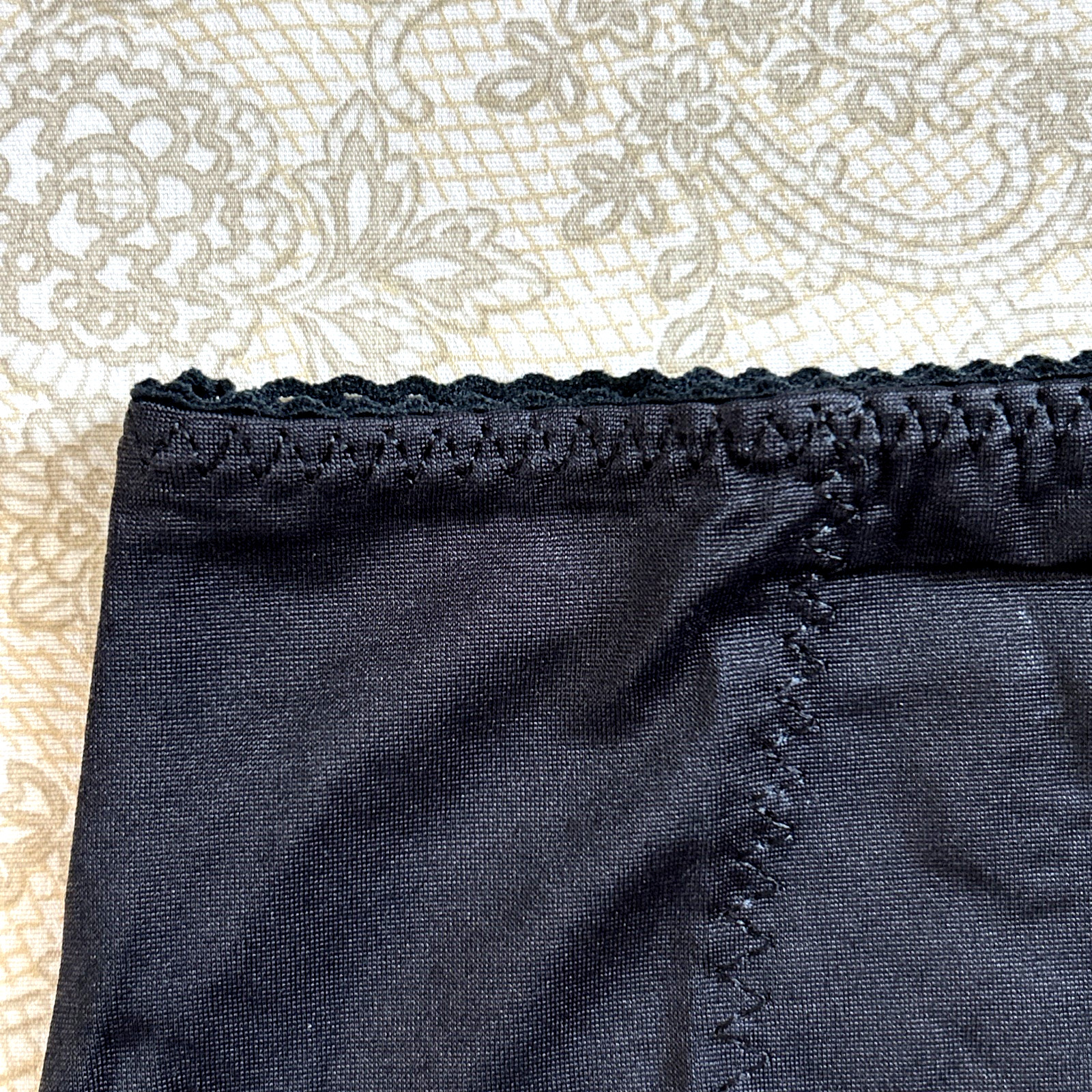 JC Penney Soft Skins Shapewear Light Control Black Panties Briefs Size Med NWOT