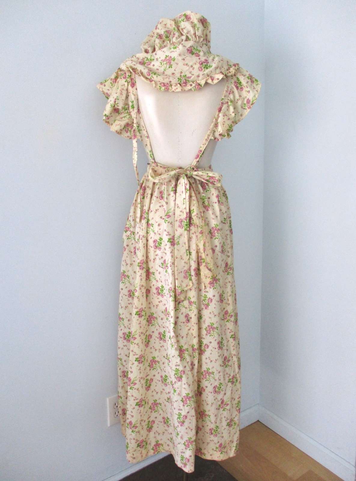 Vtg 70s beige purple floral prairie pioneer pinafore apron dress & bonnets M