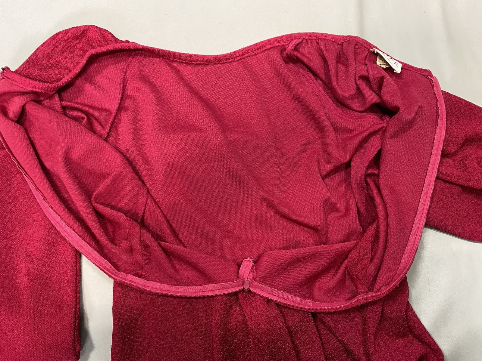 Vintage Dress SIZE MEDIUM red long sleeve LESLIE FAY 70s 80s classic long sleeve