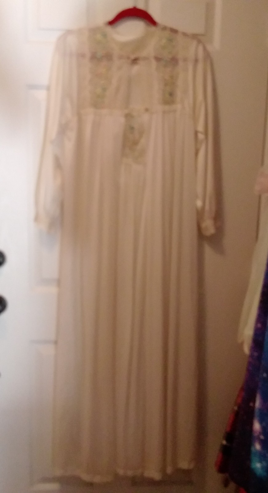 Vintage Sears 2pc Embroidered Bodice Long Nightgown & Robe Small 32/34