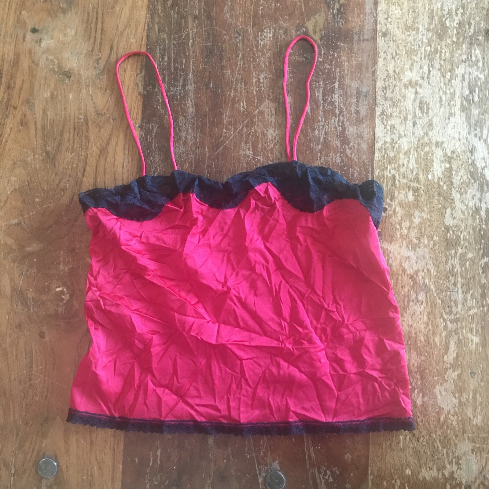 vtg 90’s Private Treasures by Avon crop top nylon slip top red & black lace