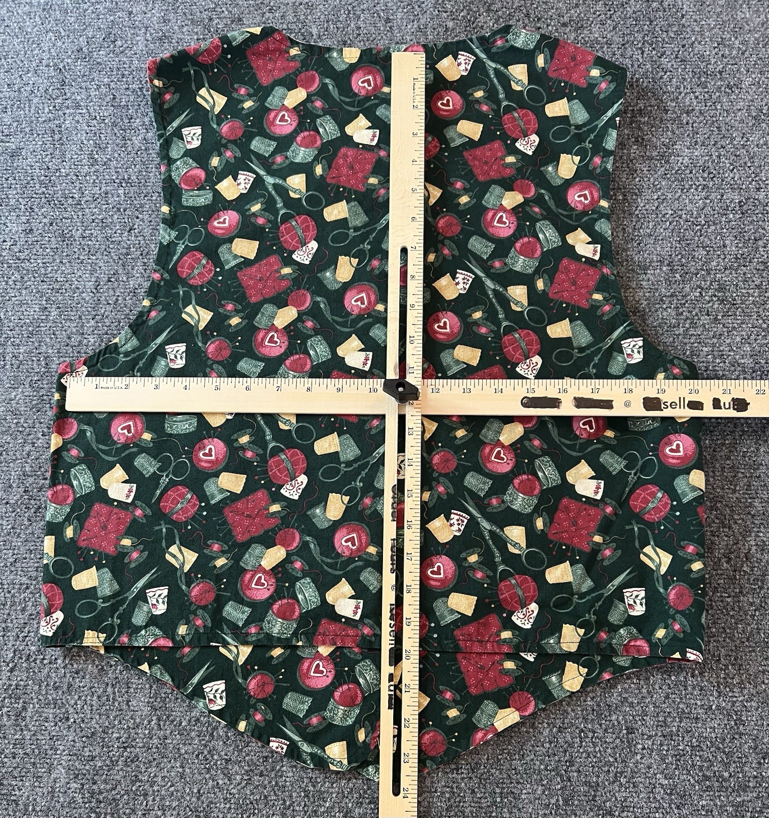 Vintage 90s Fabric Traditions Sewing Notions Vest Novelty Green Waistcoat Large