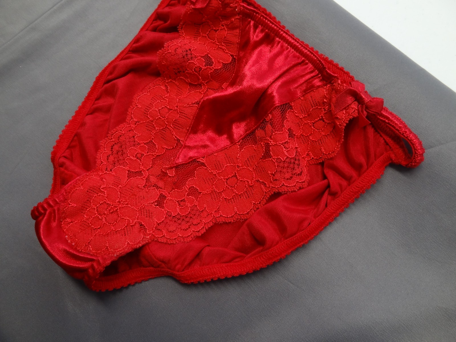 Victoria’s Secret S 5 VTG Satin String Bikini Nylon Stretch Lace 80s Gold Label