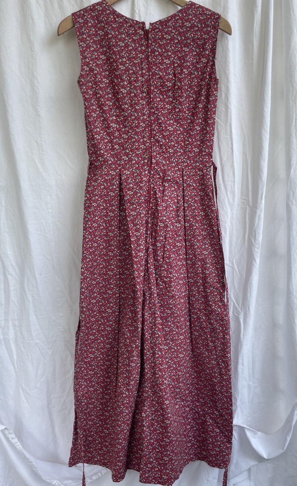 Handmade Vintage Red Floral Dress Cottage Prarie Country Trad Farm Wife S/M