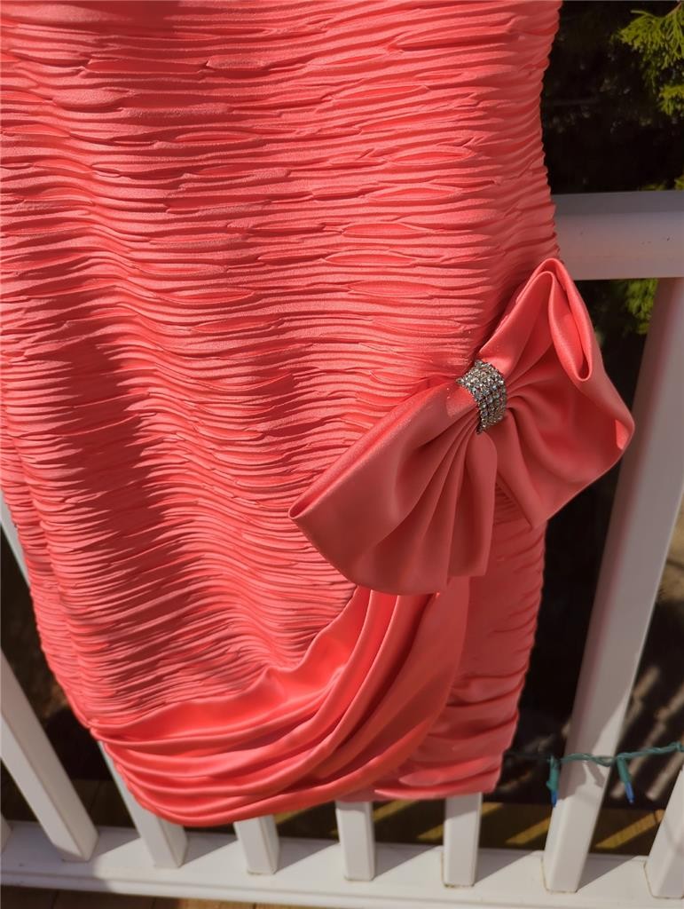 1980’s VTG. ORANGE RUCHED SPAGHETTI STRAPS RHINESTONE CLIP DRESS-32″ BUST-USA