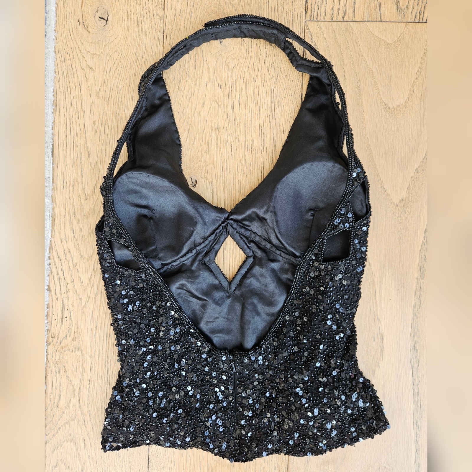 Vintage 90s Scala Beaded Sequined 100% Silk Cut Out Halter Top Tag Size XL (Read