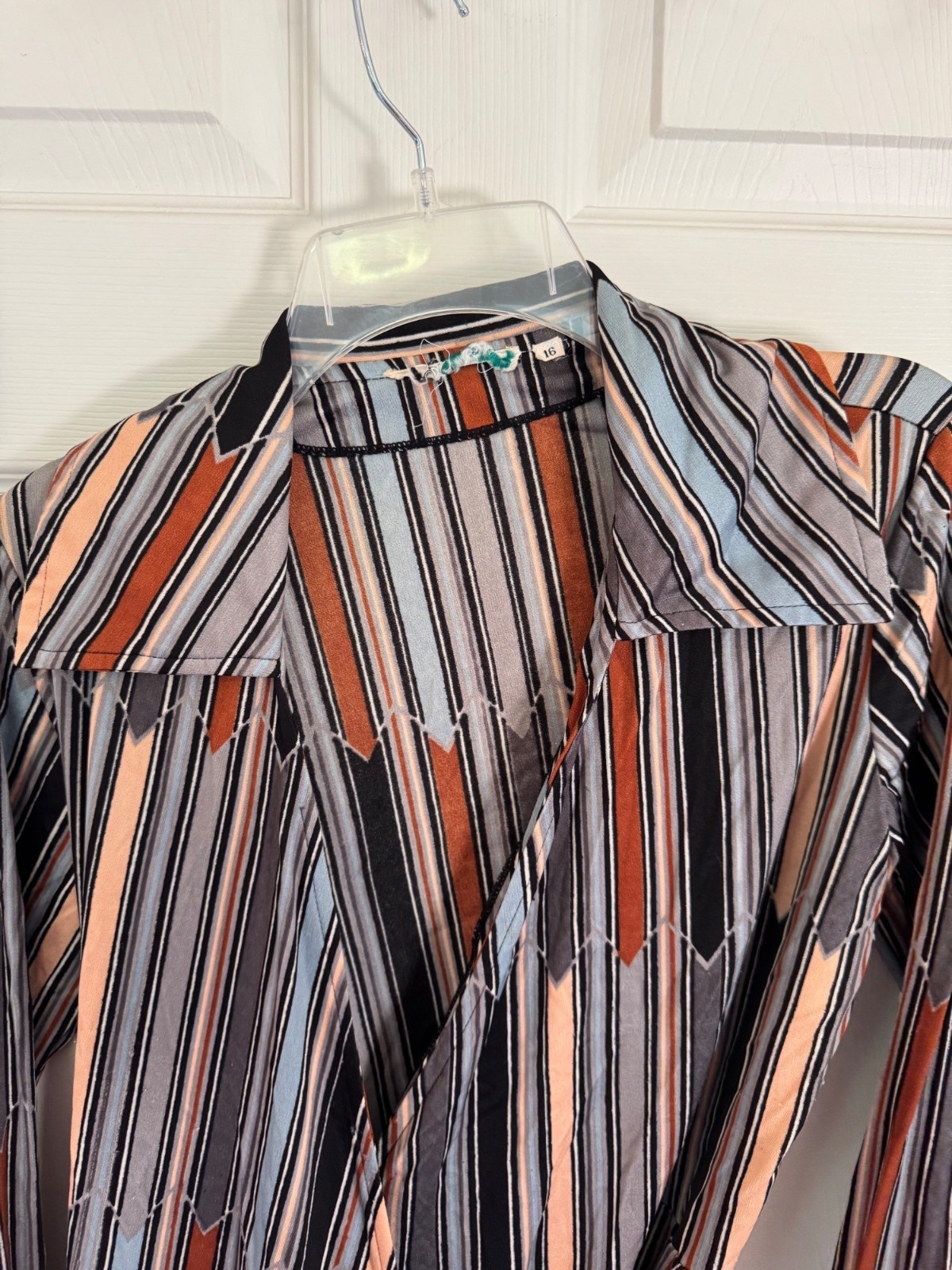70s Vintage Striped Wrap Dress Cuffs Neutral Brown Blue Tan Stripes Stretchy 16