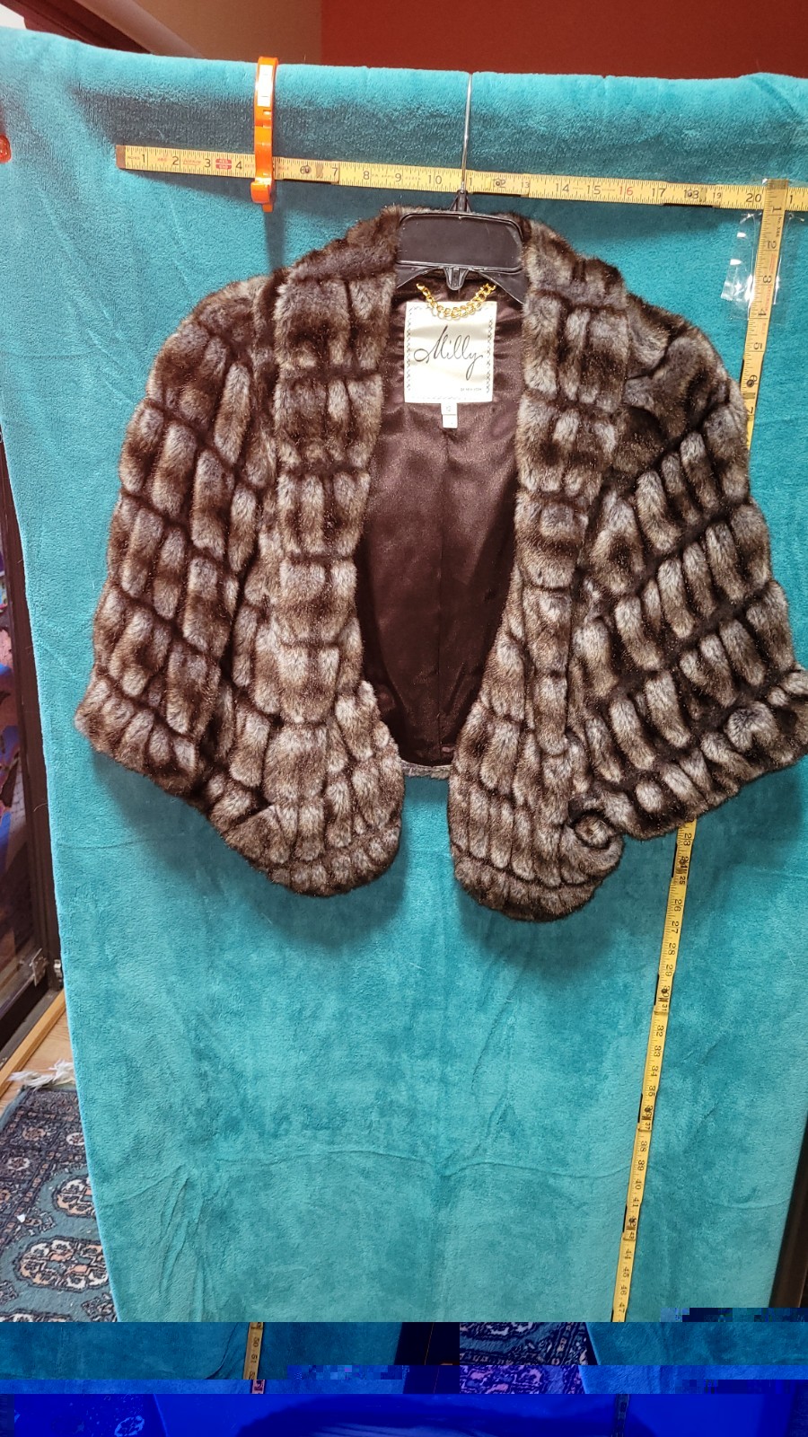 MILLY Faux Fur shrug short cropped cape capelet jacket vest Size 12 Pockets Too