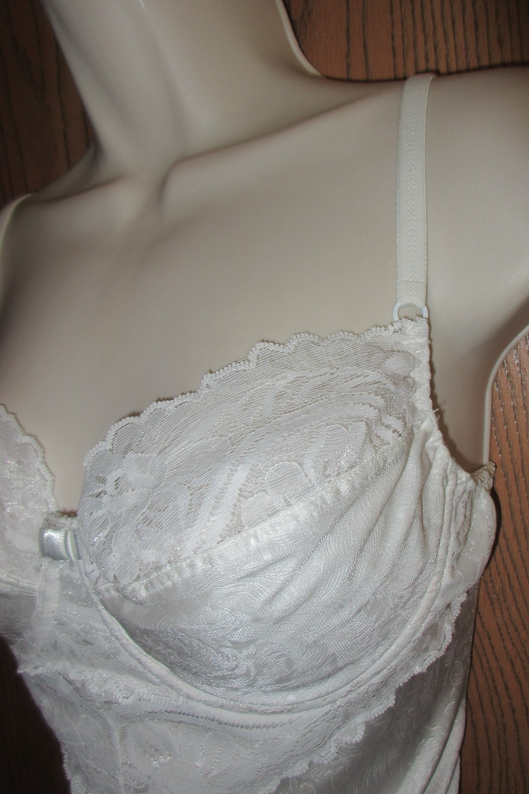 ILUSION IVORY UW balconette lined BRA TOP full slip firm slimmer LACY sz 36 D