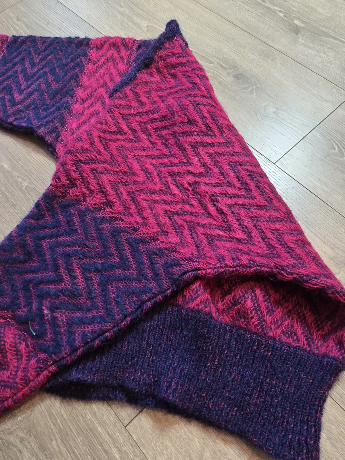 Vintage LeRoy Knitwear Wool Lurex Metallic Pink & Blue MCM Sweater Small Chevron