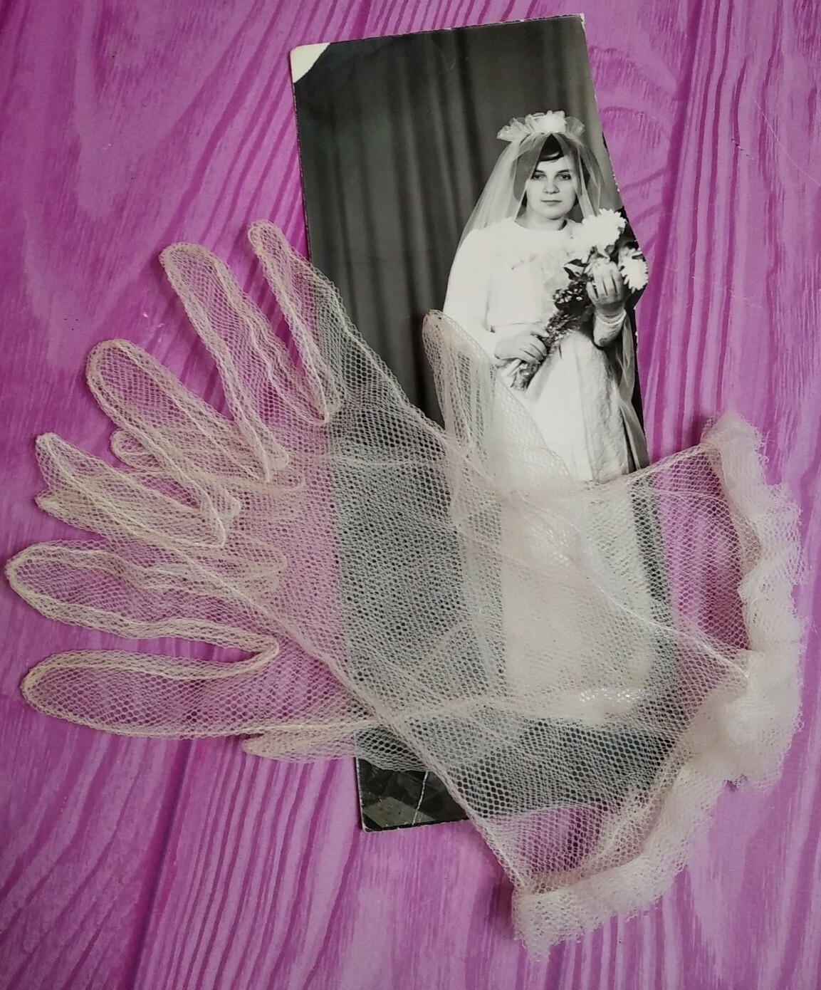 Vintage Soviet White wedding set dress veil gloves 1972 USSR Ukraine with histor