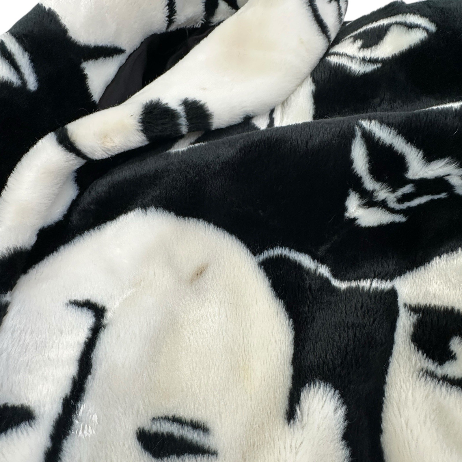 1980s Donnybrook Black & White Oversized Faux Fur Coat Picasso Faces (As Is) /cb