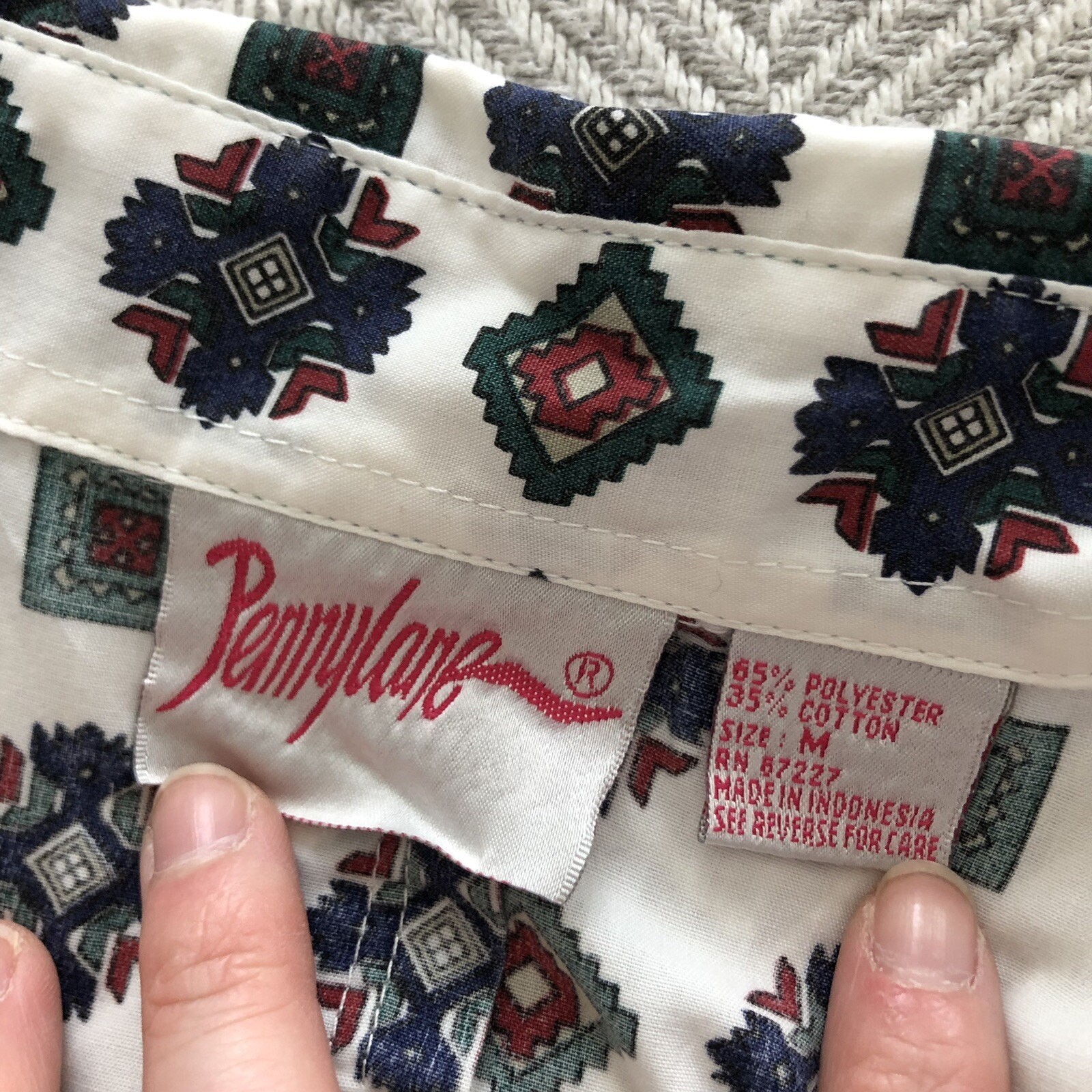 Southwestern Print Shirt Button Down Poly-Cotton Blend Pennylane Med Vintage