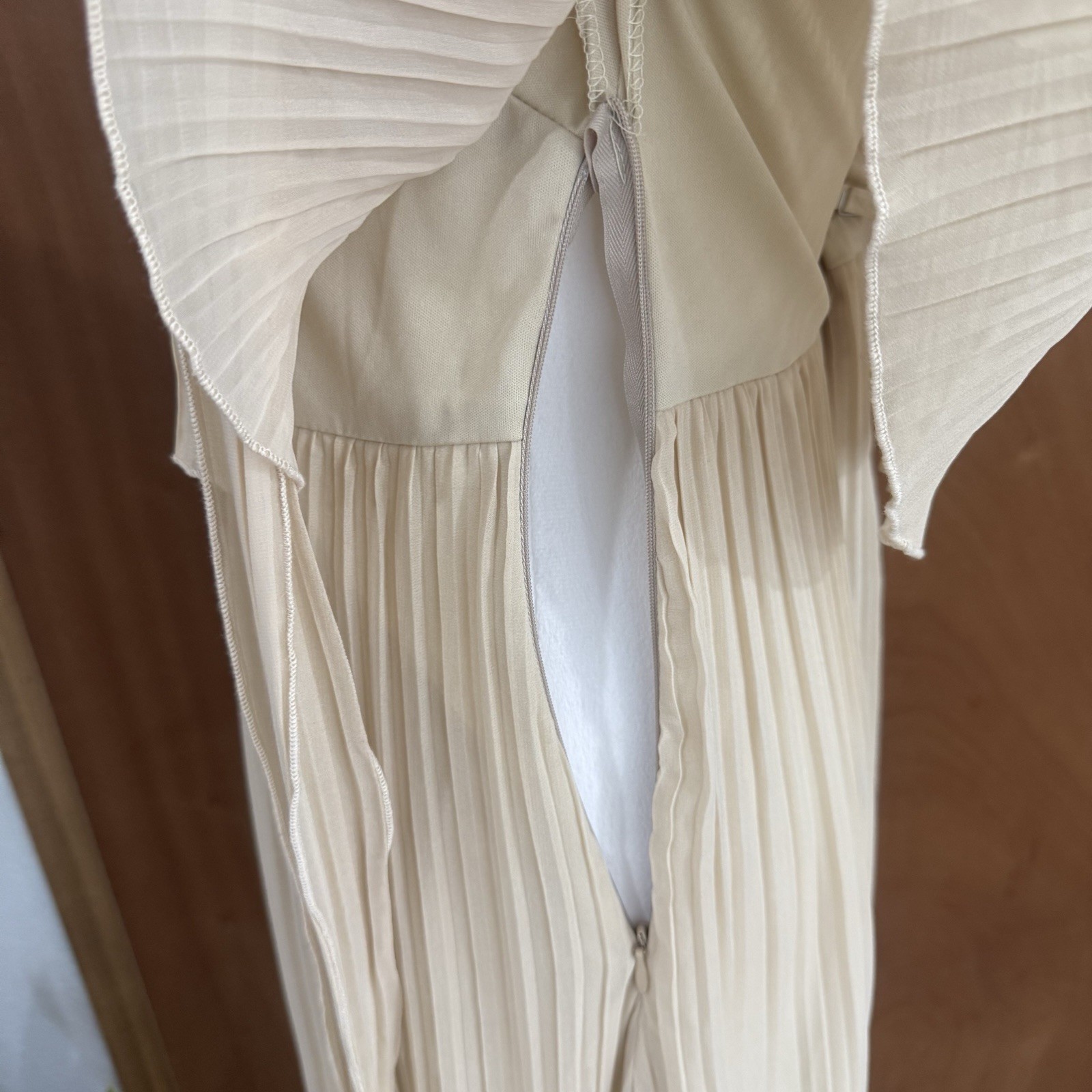 Vintage Nude Accordion-Pleated Chiffon Dress Sz 8 Wedding Guest Minimalist Chic
