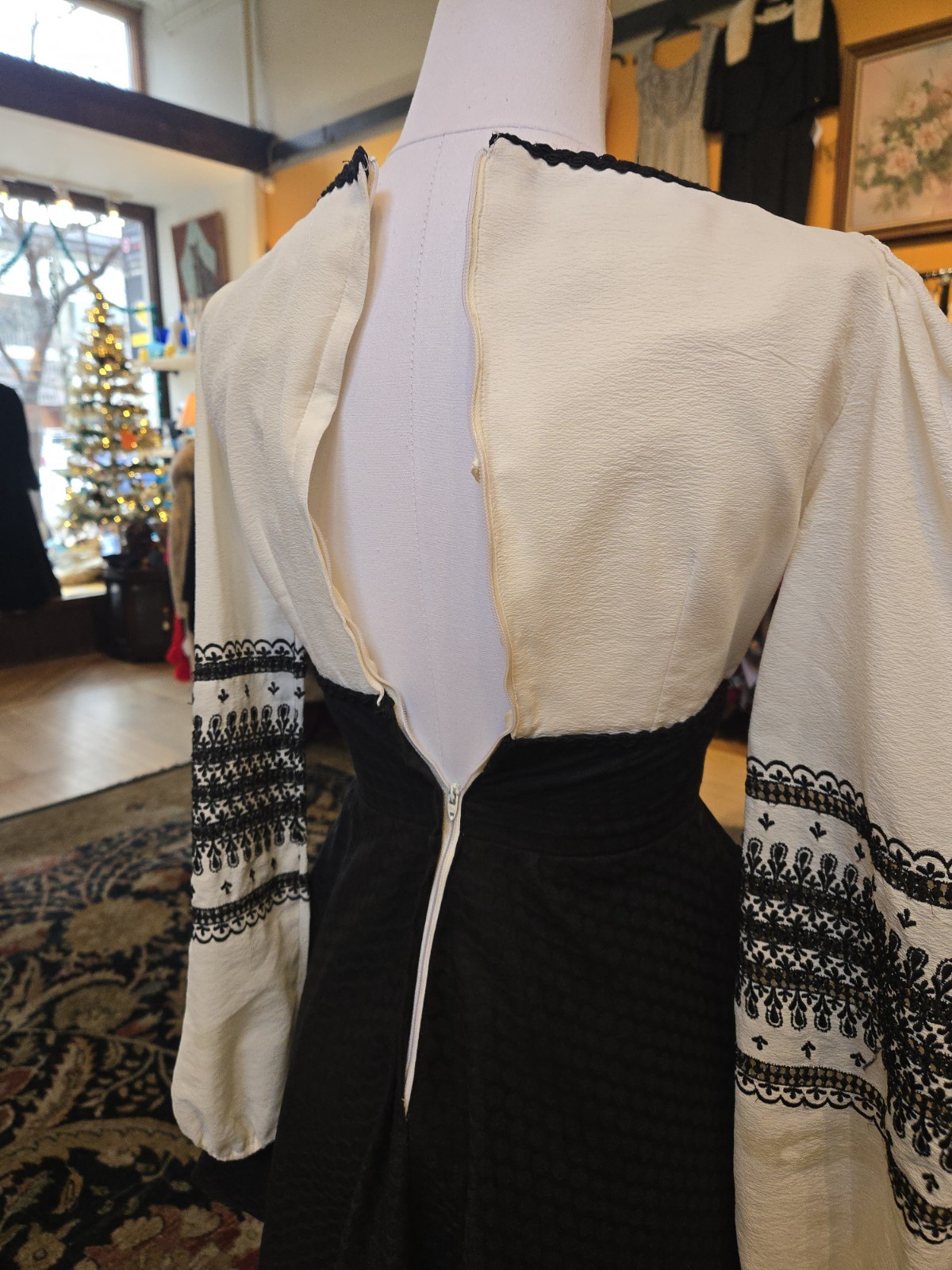 Vtg 1960s Jody California Black Embroidered Dress Prairie Folk Hippy Cottagecore