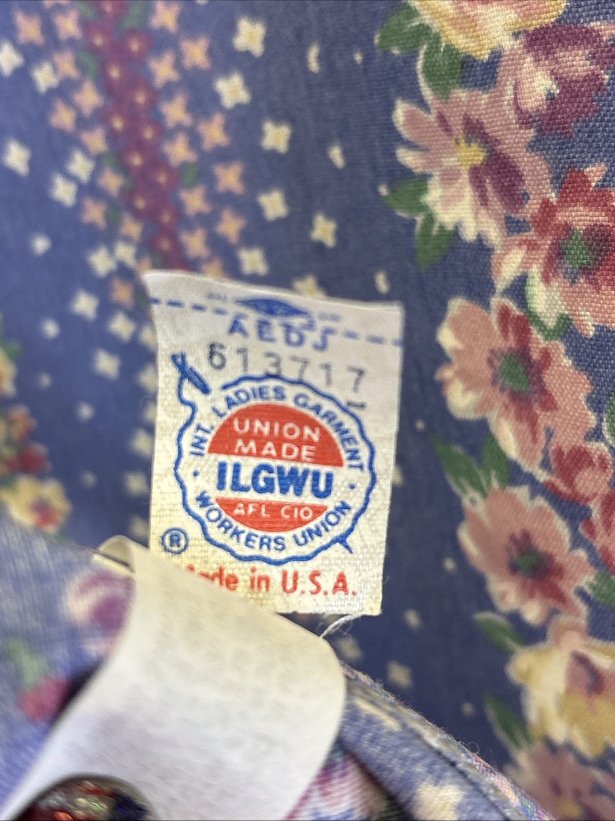 Vtg Russ Women’s Blue Floral Top Shirt Union Made In USA 1980s 80s Blouse Read