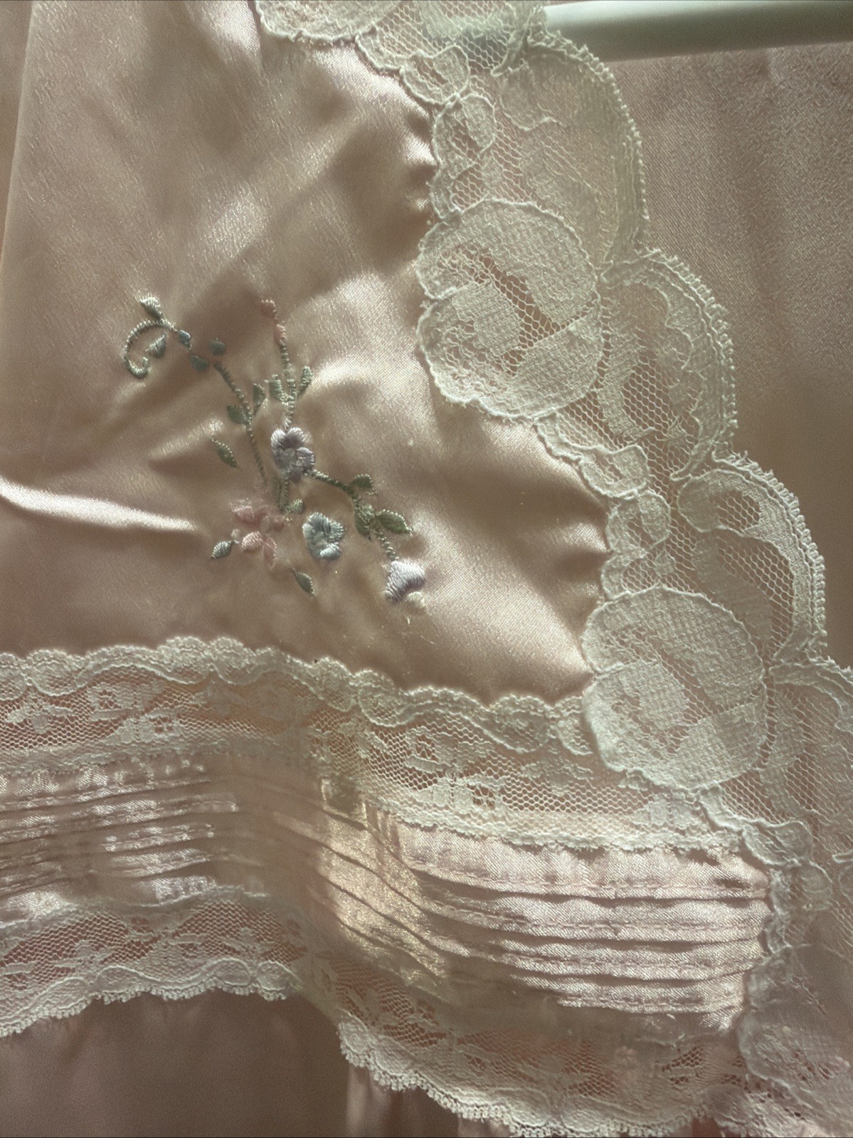 Barbizon Vintage Blush Pink Grannycore Sheer Lace Trim Embroidered Nightgown XL