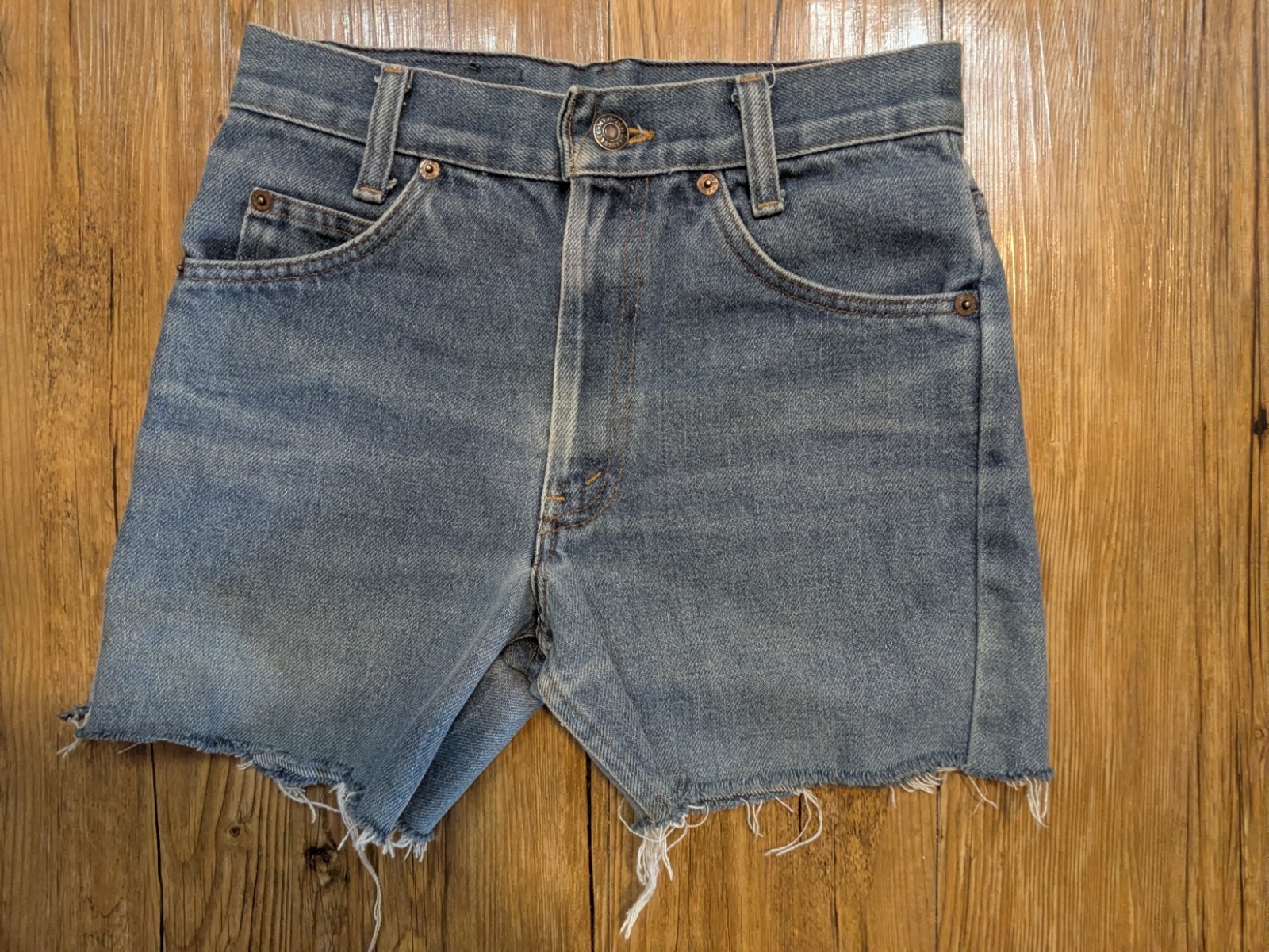 Levis 705 Orange Tab Vintage Denim Jean Shorts 25″ Waist Womens Size 2 B62