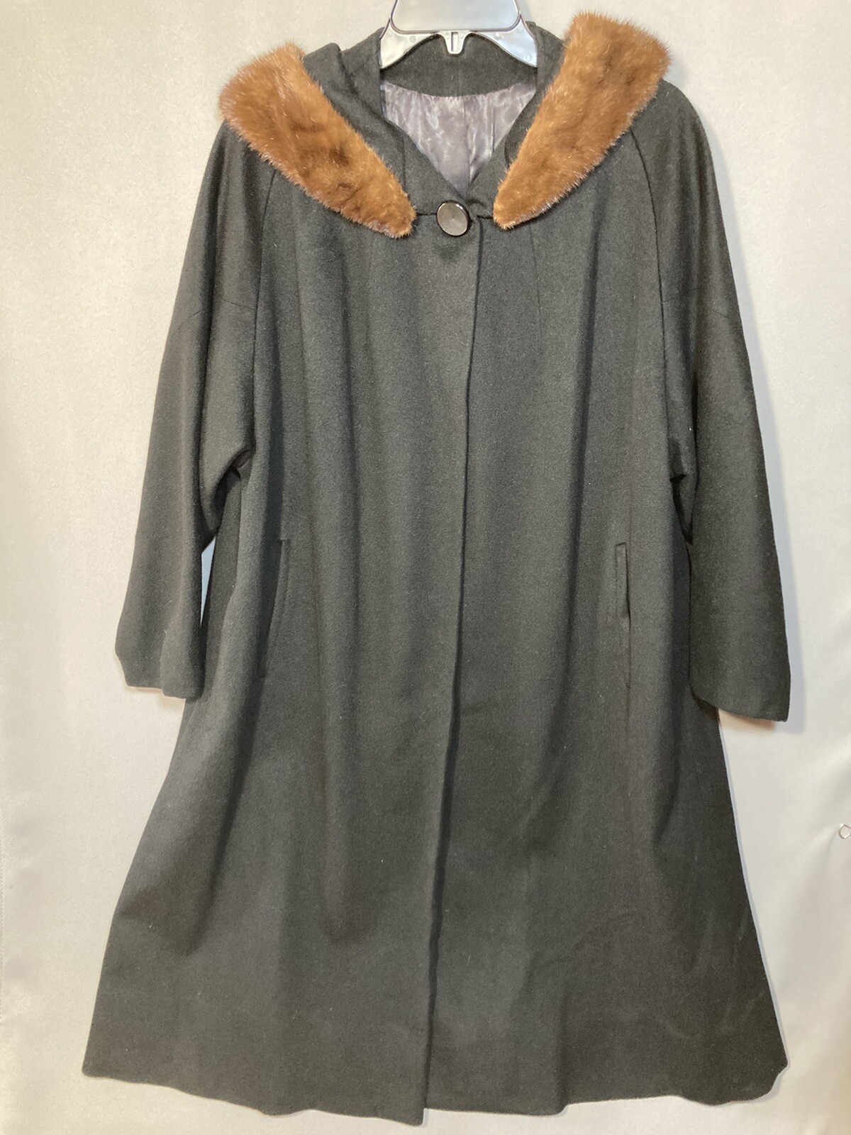 Vintage Union Tag Wool Cape 1950’s 1960’s Black Heavy Wool Fur Collar Lined