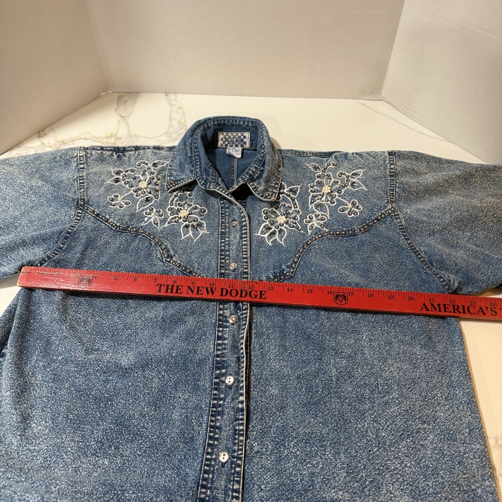 VTG Pretty Bleu Womans Floral Embellished AcidDenim WashWestern RetroTop M