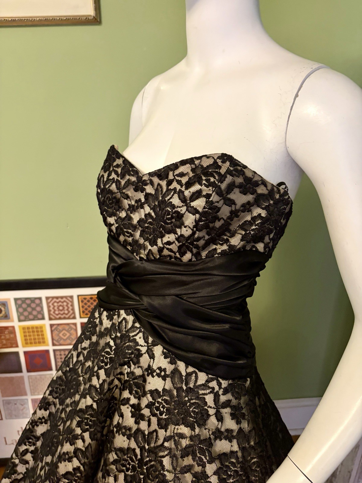 VTG NIKI NY 90s Beaded Lace Hollywood Cupcake Tulle Fairy Goth Dress USA S Sz6