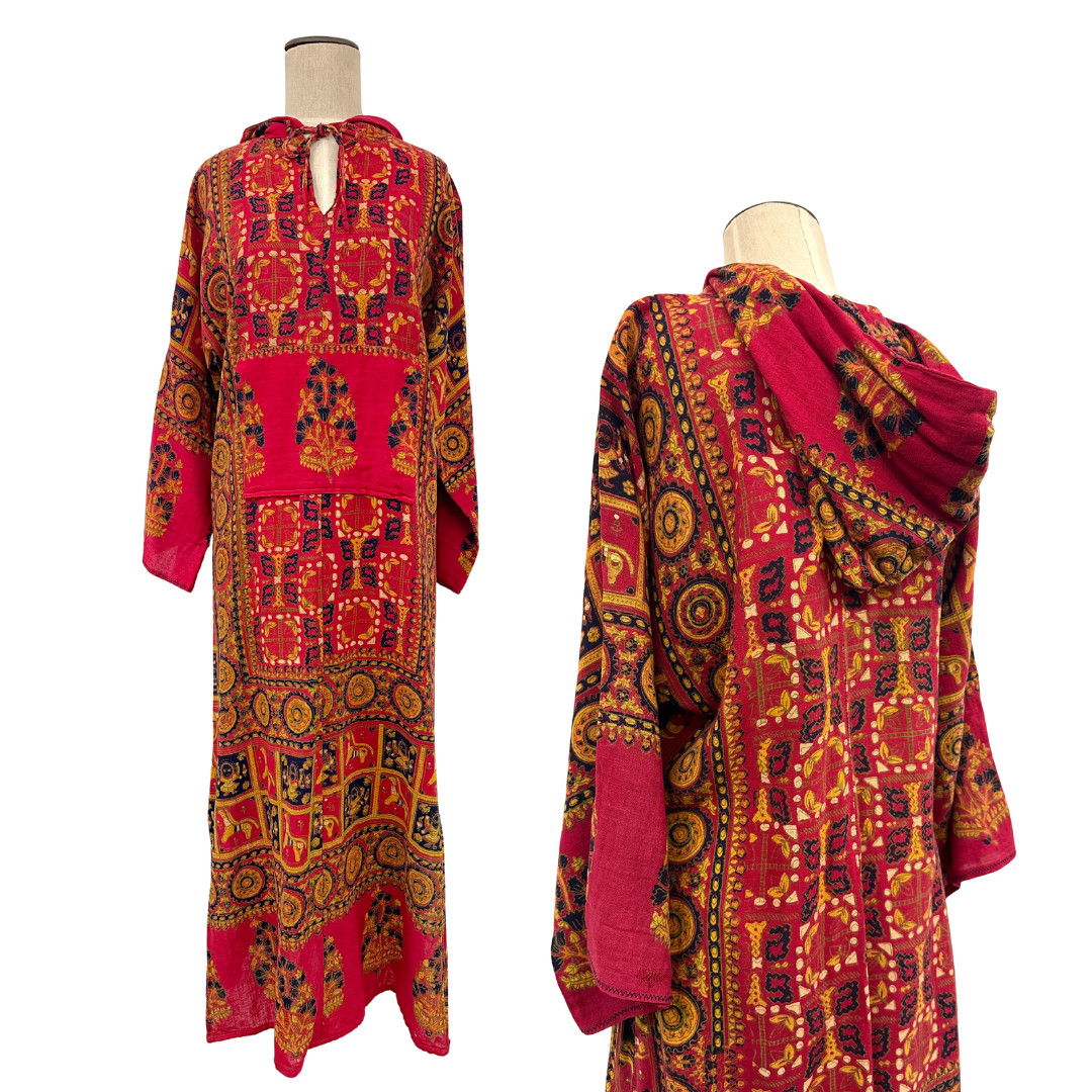 Vintage 1970s Hooded Block Print Wide Sleeve Red Bohemian Tunic Dress