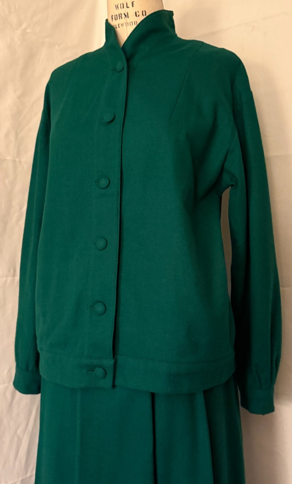 Vtg. Early 1950s GREEN WOOL FLANNEL 2 pc. SUIT, CLASSIC TAILORED, by DOLL HOUSE