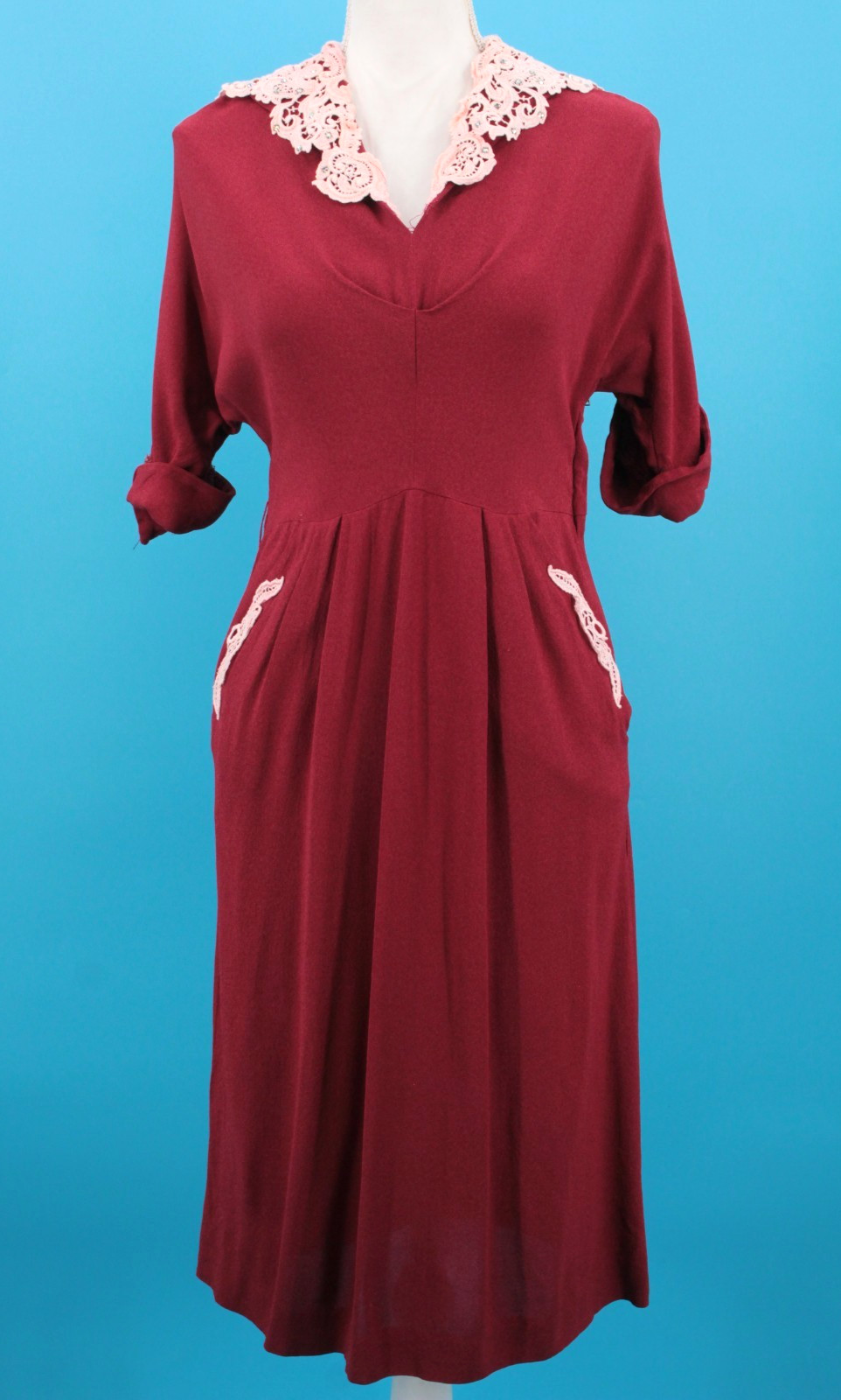 VTG Women’s 40s Maroon Dress W/ Lace & Rhinestone Collar Sz M 1940s Aldenaire