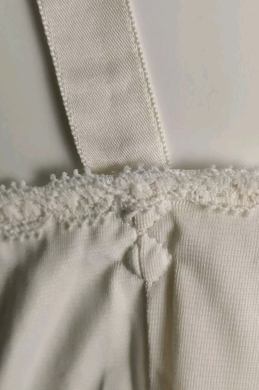 Vintage Wonder Maid Cream ILGWU Size 34 Camisole Non Cling 100% Antron Nylon USA