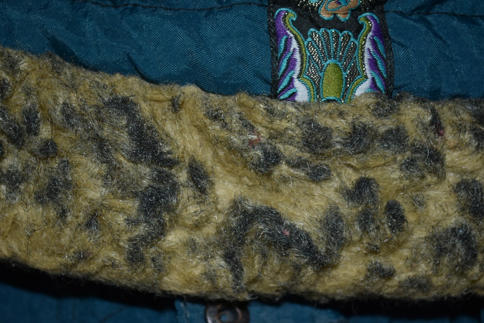 VINTAGE 1980’S LEARSI WOMENS Small blue hooded velvet accents COAT EUC